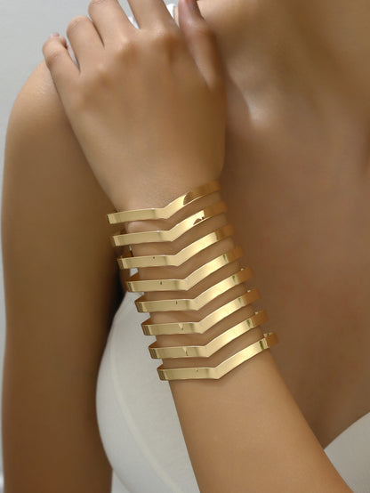 Cross-border Europe and the United States exaggerated metal bracelet personality V stripe open wide bracelet gold bracelet jewelry wholesale